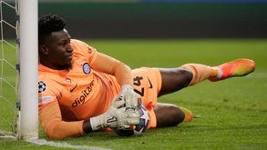 Onana antecipa fase exigente com Benfica pelo meio: «Se existir medo, mais vale nem entrar em campo»