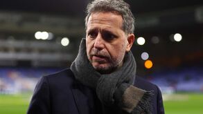 Mais problemas para o Tottenham: diretor desportivo vai ter de cumprir 30 meses de suspensão