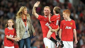 Futebol vai quebrando as barreiras do autismo: Scholes foi pioneiro através do filho Aiden