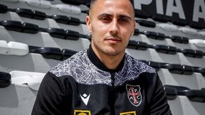 Lelo 'aprova' Grimaldo: «É fantástico. Só tenho de ver e aprender...»