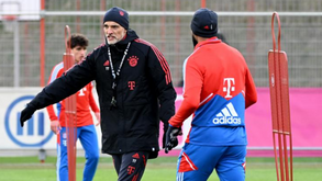 Tuchel com estreia escaldante