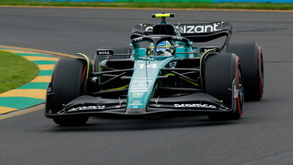 Alonso bate concorrência em sessão de treinos marcada pela chuva em Melbourne