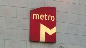 Linha azul do metro de Lisboa parada no fim-de-semana da Páscoa