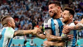 Nico Otamendi tatua Messi: Os êxitos argentinos marcados no corpo dos craques (e não só)
