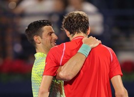 Medvedev vence Djokovic e vai à final do ATP de Dubai, tênis