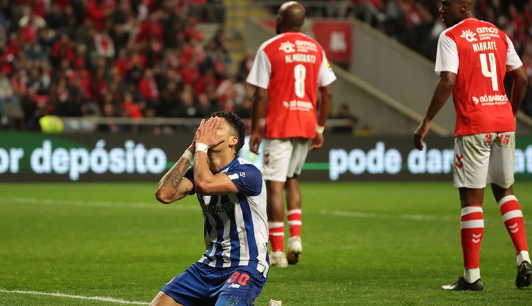 Em jogo que vale a liderança do Português, Porto recebe o Braga