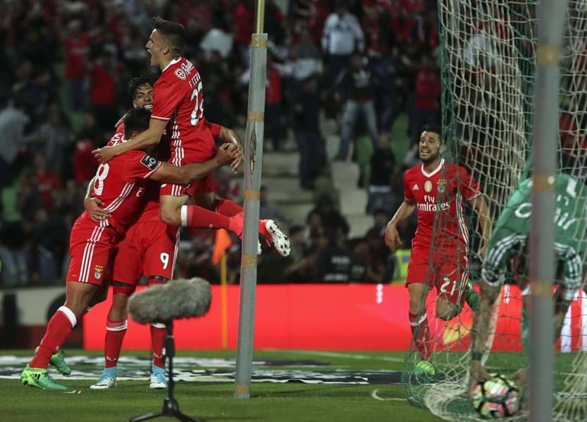 TVI: Ministério Público investiga 12 jogos por suspeitas de subornos feitos  pelo Benfica - Benfica - Jornal Record