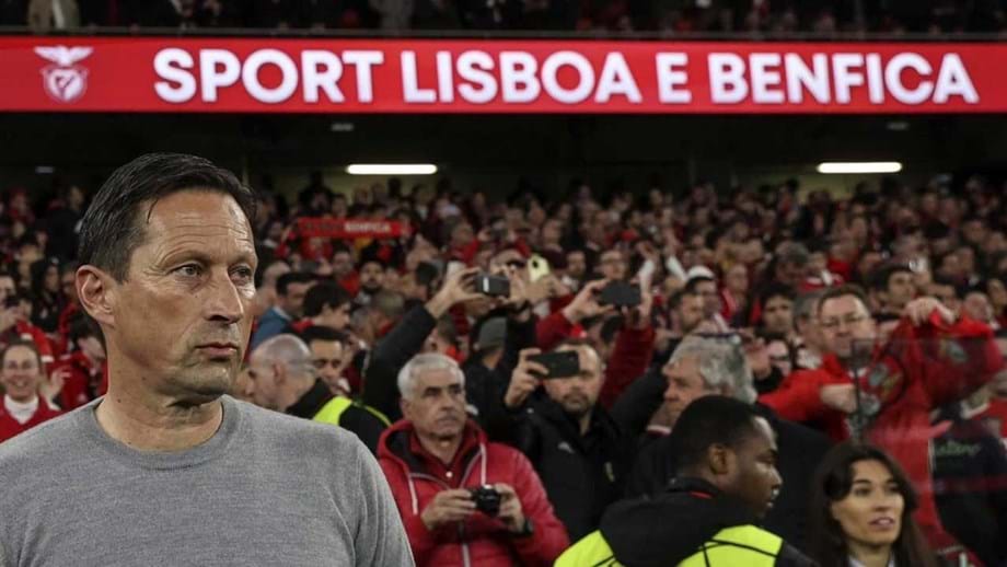 Schmidt visa adeptos do Benfica: «Se não respeitam, fiquem em casa e voltem  quando formos campeões Se pretendem um treinador que faça as  substituições que querem, vou embora. Sempre disse que se