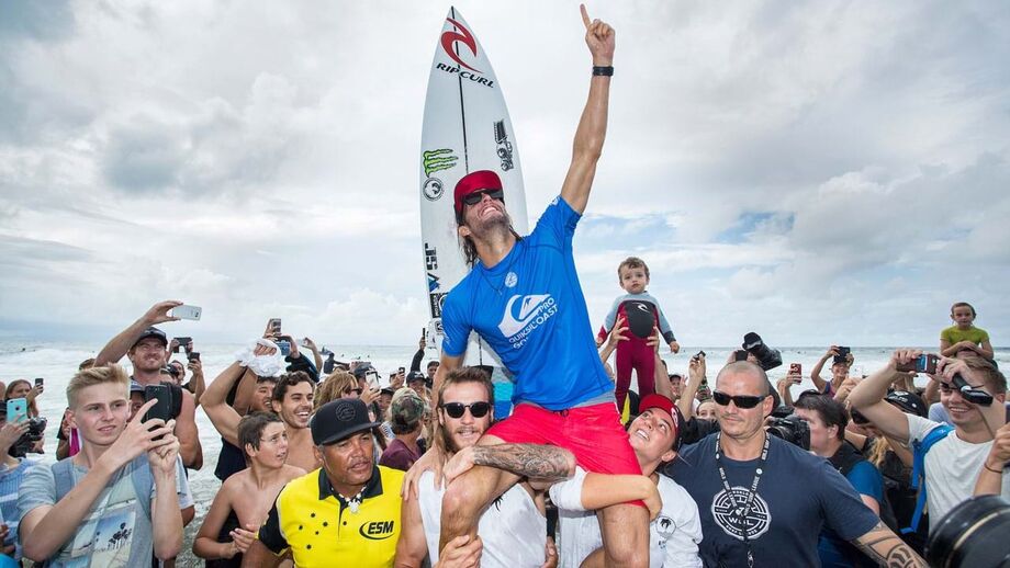 Owen Wright anuncia final da carreira aos 33 anos