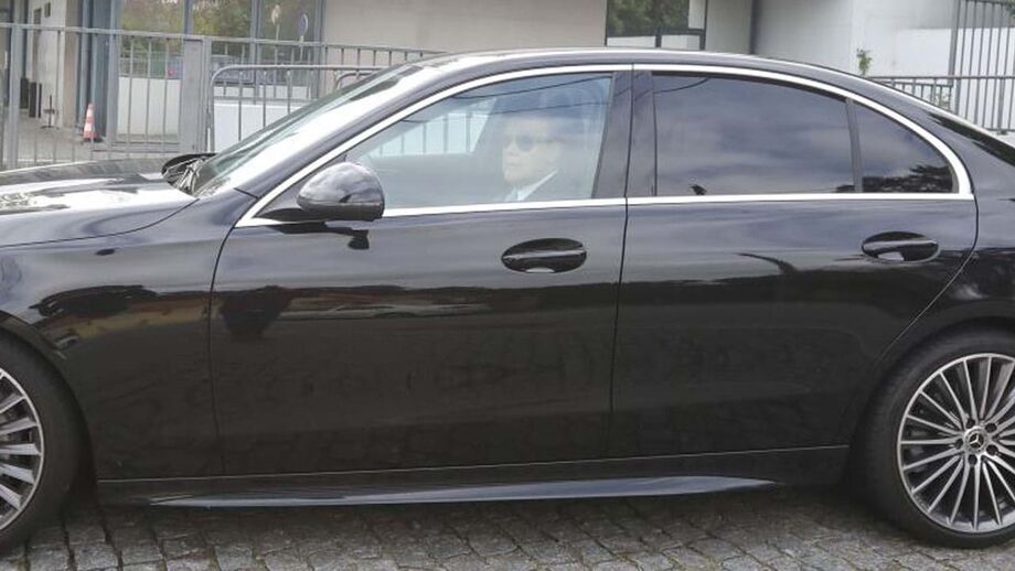 Sérgio Conceição com Pinto da Costa, Vítor Baía e Luís Gonçalves no Olival antes do treino do FC Porto