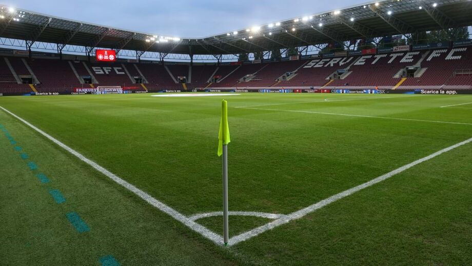 À atenção do Sporting: final four da Youth League vai, afinal, jogar-se em Genebra