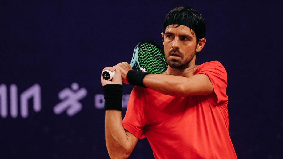 Gastão Elias afastado nos 'quartos' do Challenger de Les Franqueses del Vallès