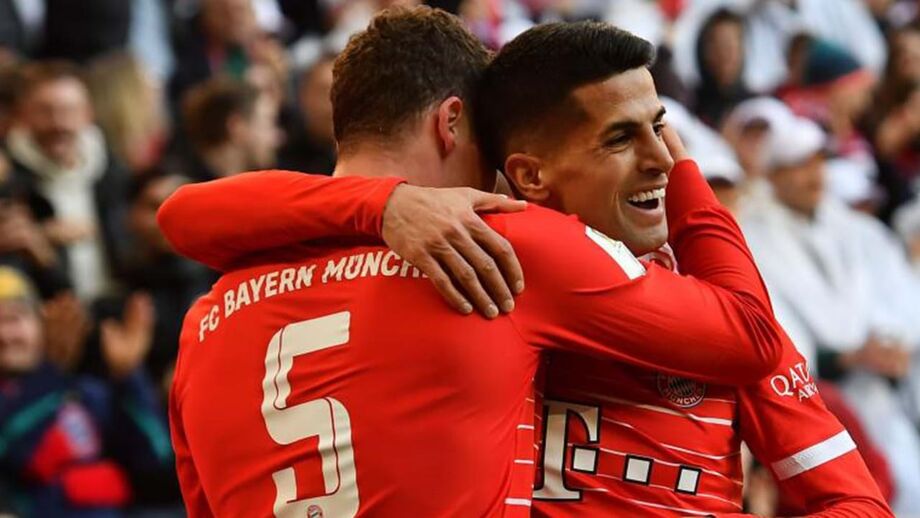 Lateral português marcou e assistiu no triunfo dos bávaros por 5-3
