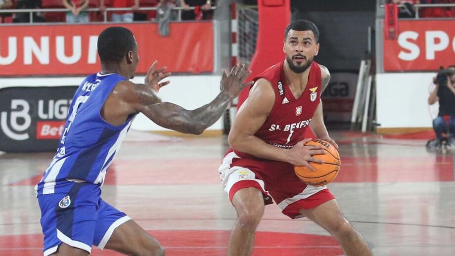 Águias vencem de forma esclarecedora (99-75)
