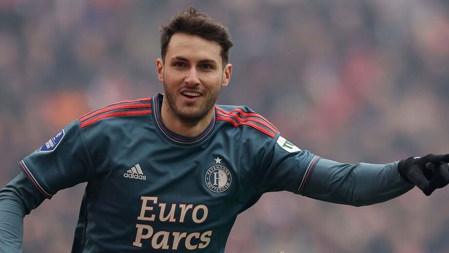 Santiago Giménez está a brilhar no ataque do Feyenoord, líder da Liga holandesa, tendo já apontado 15 golos esta época