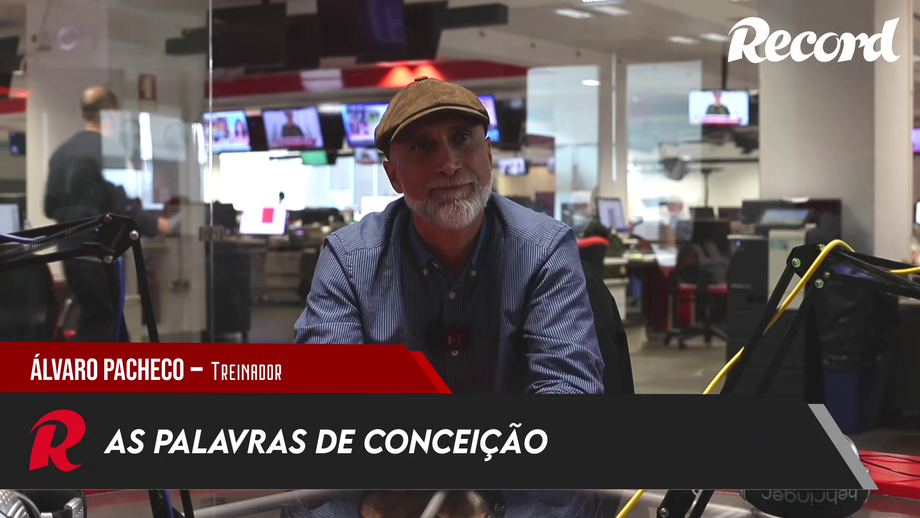 Treinador lembra saída do Vizela e fala em mensagens que recebeu por parte do técnico do FC Porto e outras figuras do desporto