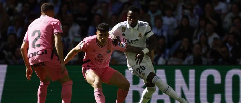 Real Madrid-Espanyol, 3-1: mais pressão sobre o Barça