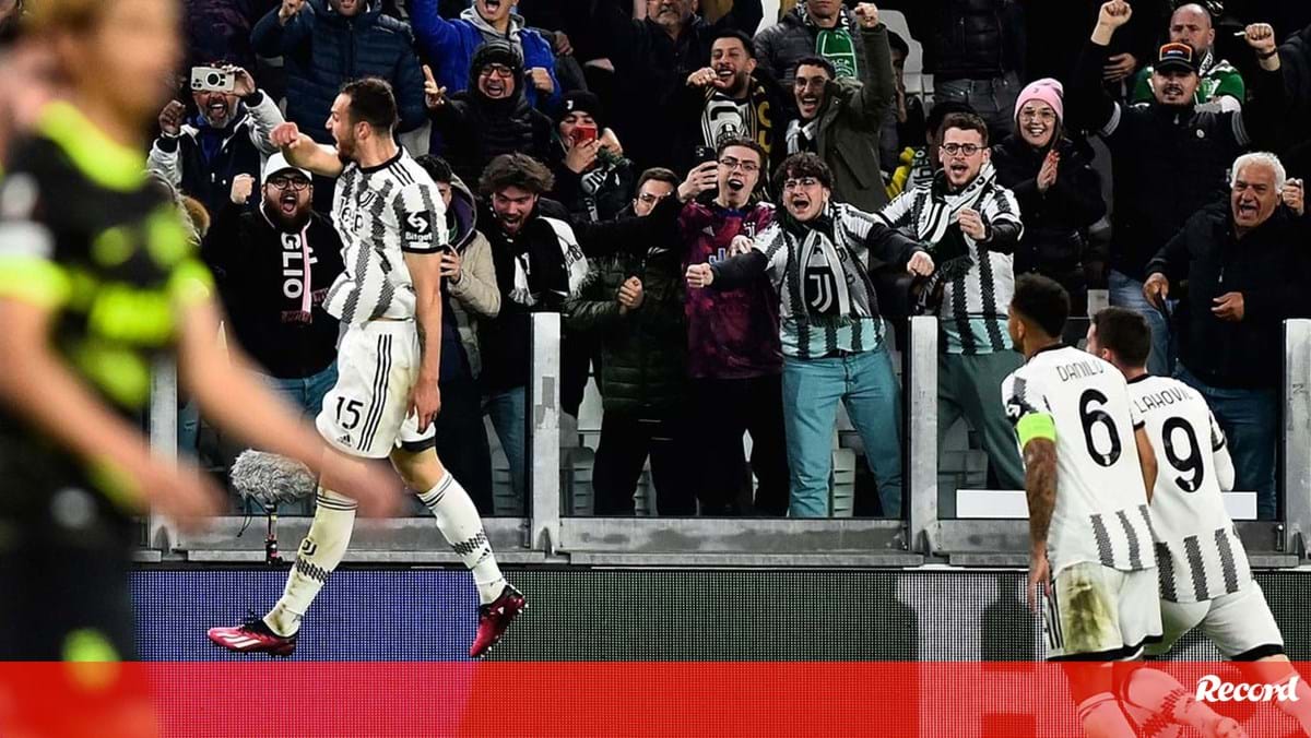 Futebol feminino: Benfica sobe para o 15.º lugar no ranking da