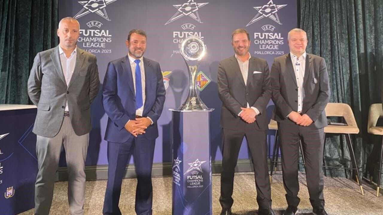 Gonçalo Alves (2.º, da direita para a esquerda) confia na equipa de Mário Silva