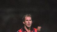 Defesa-central: Franco Baresi - Outra lenda do Milan, Baresi venceu a competição três vezes e foi duas vezes vice-campeão. Era uma parte crucial da defesa dominante da equipa e era conhecido pela sua inteligência tática.