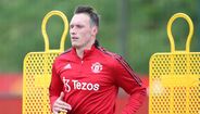 Phil Jones (em final de contrato)