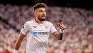 Alex Telles (emprestado ao Sevilha; tem contrato até 2024)