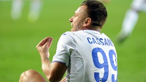 Cassano volta ao ataque: «Mourinho sabe onde pode colocar os troféus que ganhou...»