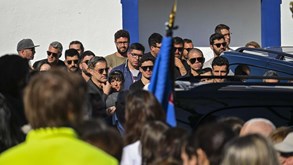 Vários elementos do FC Porto e até um jogador do Sporting no funeral da mãe de Eustáquio