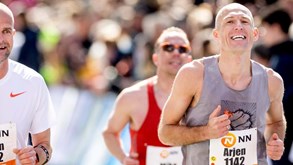 Tudo mudou na vida de Arjen Robben: De 'homem de vidro' a maratonista empenhado
