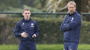 Tuchel e Potter elogiam Anthony Barry