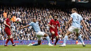 Intencional ou involuntária? A assistência de Diogo Jota para o golo de Salah frente ao Man. City 