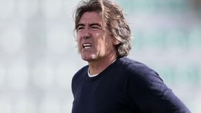 Sá Pinto eleito treinador do ano no Irão