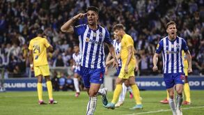 O cabeceamento de Fábio Cardoso que colocou o FC Porto a vencer o Portimonense