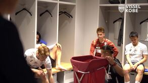 Treinador de Iniesta prega partida aos jogadores: ganharam por 3-0 e... ficaram sem folgas