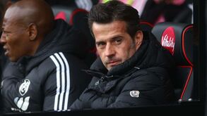 Marco Silva punido com dois jogos de suspensão e Mitrovic com oito após incidentes no Man. United-Fulham