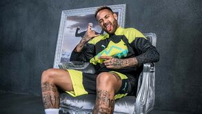 Puma apresenta novas chuteiras com Neymar como estrela