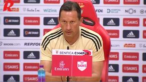 A 'promessa' de Schmidt para o clássico com o FC Porto: «Jogar à Benfica»