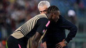 Tammy Abraham elogia Mourinho: «É o verdadeiro patrão, é um líder»