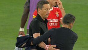 Sérgio Conceição e Roger Schmidt deram prova de fair play no final do Benfica-FC Porto