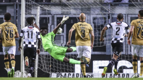 A crónica do Boavista-V. Guimarães, 2-1: Foguete de Makouta no clássico do Bessa