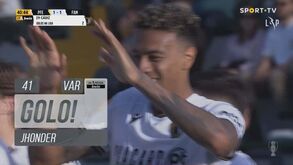 Paços-Famalicão: Cádiz saltou mais alto e atirou de cabeça para o empate na Capital do Móvel