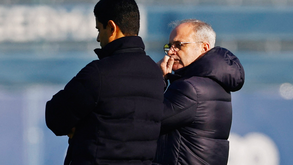 'L'Équipe' garante que Luís Campos 'sobrevive' às saídas no PSG que se antecipam no verão