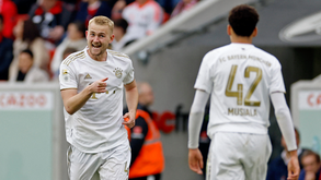Bayern Munique retribui a gentileza ao Friburgo 