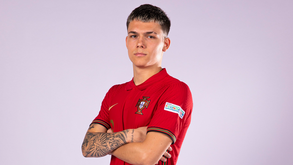 Rúben Teixeira rende Silvestre na seleção portuguesa para defrontar Itália