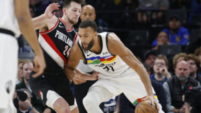 Tensão nos Timberwolves: Rudy Gobert deu soco a um colega num desconto de tempo e a equipa mandou-o para casa