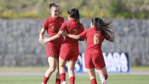 Seleção sub-19 feminina em duelo decisivo com a França