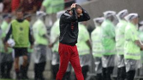 Oficial: Vítor Pereira já não é treinador do Flamengo