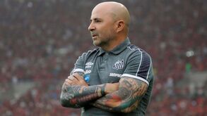 Sampaoli associado ao FC Porto: Das críticas de Di María ao... cão de Samir Nasri