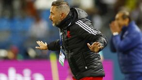 «Vítor Pereira pegou num plantel campeão da Libertadores e da Copa do Brasil e conseguiu piorar tudo»