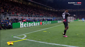 Rafael Leão dá 'prejuízo' ao AC Milan: era uma vez a bandeirola de canto...